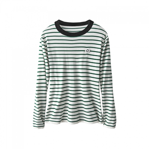 Long-sleeve T-shirt